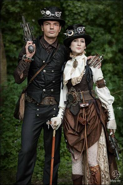 Picture of a couple fitted in Victorian outfits